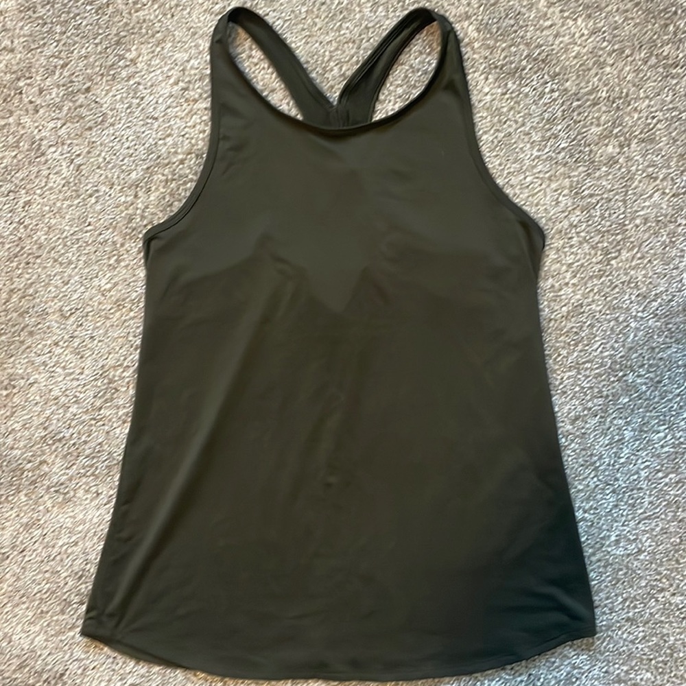Fabletics Workout Top Tank Size Medium Olive EUC